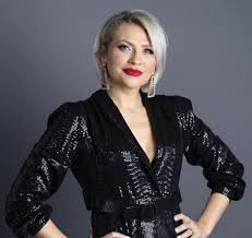Mirela vaida, după ce a fost filmată la shopping: am credința că la mall nu vin femei dezbrăcate cu bolovani. Mirela Vaida Instagram Citeste Toate Articolele Despre Mirela Vaida Instagram Pagina 1 Din 1 Antena 1