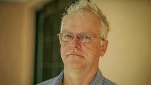 COVID-19 queues are depriving this cancer patient of precious time — and he  wants PCR postal testing introduced