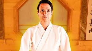 Ralph Macchio on set