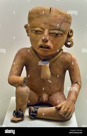 Woman and child sculpture hi-res stock photography and images