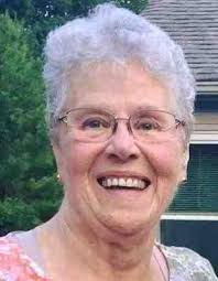 Carol Amore's Instagram, Twitter & Facebook