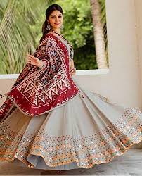We Are Provides You Lehenga Choli Which Is A Traditional Indian Wear Also Known As Chaniya Choli Or Ghagra Choli For W Choli Designs Garba Dress Navratri Dress
