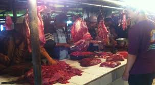Berapakah taksiran harga 3 kg daging lembu tersebut ? Jelang Natal Dan Tahun Baru Daging Kambing Naik Rp6 900 Kg Dijual Rp111 000 Kg Okezone Economy
