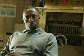Idris elba is an english actor, producer, musician, dj, writer, and director known for playing drug trafficker stringer bell on the hbo series the wire, dci john luther on the bbc one series luther and nelson mandela in the biographical film mandela: Idris Elba Demanded Change To His Exit From The Wire I Was Pissed