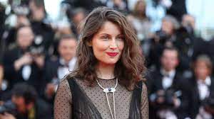 After her father agreed to let the agency take some test photographs. Stefano Accorsi Perche Si E Lasciato Con Laetitia Casta Ecco La Verita