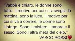 Liberi liberi siamo noi però liberi da che cosa chissà cos'è liberi liberi vivere….è sorridere dei guai così come non hai fatto mai e poi pensare che domani sarà sempre meglio vivere prenditi quello. Le Piu Belle Frasi Di Vasco Rossi Posts Facebook