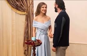 Актриса лиза арзамасова, которая получила известность благодаря роли галины сергеевны в сериале папины дочки, вышла замуж. Aktrisa Liza Arzamasova Vyshla Zamuzh Tower News