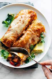Easy Veggie Enchiladas Pinch Of Yum Recipe Veggie Enchiladas Easy Veggie Vegetarian Enchiladas