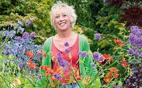 Carol Klein Life In A Cottage Garden Presenter Interview Chelsea Flower Show Cottage Garden Flower Show