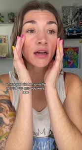 Whitney Kellogg's Instagram, Twitter & Facebook