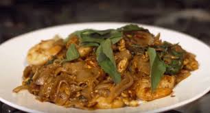 Jet Tila S Drunken Noodles Recipe Recipe Drunken Noodles Recipes Noodle Recipes
