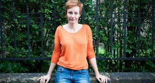 Maybe you would like to learn more about one of these? Fura De Nok Is Lehetnek Irok Olyan Nok Akik Nem Onmagukrol Irnak Interju Kiss Noemivel