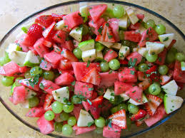 Pink And Green Fruit Salad Pretty Yummy Foods Recettes De Cuisine Nourriture Alimentation