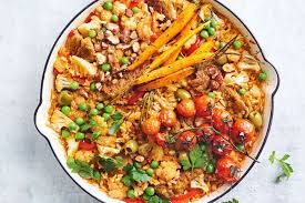 If you're looking for the easiest dinner imaginable (short of takeout), sheet pan recipes are the perfect thing for you. Easy Dinner Ideas For Tonight