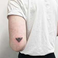 4 477 Likes 42 Comments Little Jay Jayrosetattoo On Instagram I Will Never Tire Of Bees Tattoos Neck Tattoo For Guys Above Elbow Tattoo