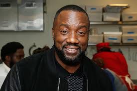Today in Big Tigger's #TrendingTopics actor Malik Yoba announced that he is  attracted the trans women. Malik Yoba made the announcement