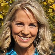 Jan Folk (@hellinhighheels) • Instagram photos and videos