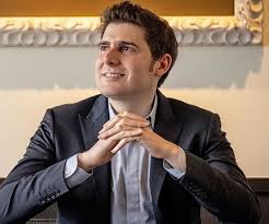 Saverin cofounded facebook with harvard classmate mark zuckerberg in 2004. Eduardo Luiz Saverin Biography Facts Childhood Family Life Achievements Of Brazilian Entrepreneur