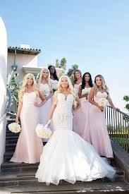 Basket ball player julius randle & his girlfriend kendra shaw @ paris 25 june 2016 fashion week show kenzo / samedi 25 juin 2016. Glamorous White On White Affair At Pelican Hill Resort Strictly Weddings Pelican Hill Resort Couture Bridal Gowns Wedding Dress Couture