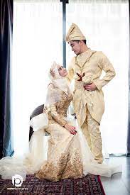 Desain gaun ini membentuk bagian tubuh model baju pengantin satu ini cukup populer di kalangan banyak wanita. Pakej Perkahwinan Lengkap Galeri Busana Pengantin Penambah Seri