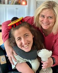 Lexi Haas's Instagram, Twitter & Facebook