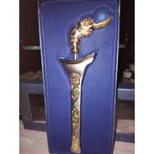 For the malay silverware, the works of silver are fairly known for its sophisticated and fine designs. 14 Cm Keris Melayu Silver Chrome Malay Kris Or Dagger Malaysia Souvenir Shopee Malaysia