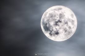 Visualizza qui quando è la luna piena, e quando la mezza luna è visibile o completamente oscurata. Arriva L Ultima Superluna Del 2021 Protagonista La Luna Della Fragola