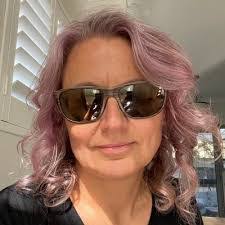 Pamela Dingle's Instagram, Twitter & Facebook