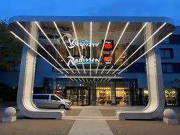 Pre book your reservation and save up to 60%. Radisson And Radisson Red Open At London Heathrow Airport