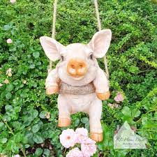 A whole lot of apples, actually. Hanging Garden Pig Rl Home Decor Home Decor Gifts