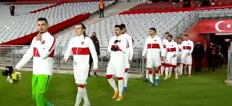 A milli futbol takımı'nın i̇sveç karşısındaki 11'i belirlendi. Turkiye Moldova Maci A Milli Takim In Ilk 11 I Belli Oldu Sivil Dusunce Ozgur Haber Portali