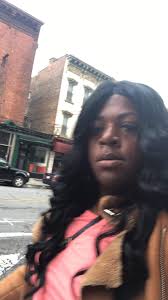 This is now I am that bitch I am that queen of Albany that