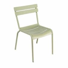 luxembourg dining chair in willow green mobilier chaise d exterieur chaise de jardin