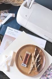 Create unique and stylish wedding place cards that shows guests where their assigned seat is. Diy Selenite Crystal Place Cards With Cricut Martha Stewart Tidewater And Tulle Coastal Virginia Wedding Blog And Magazine