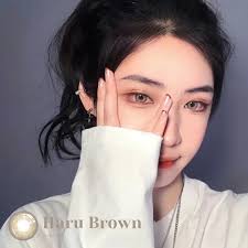JEUCONS HARU BROWN DIA: 14.2mm COLOUR: BROWN, GREY  这是一款不挑人不挑眼型不挑场合，大部分人都适合的混血款😍上眼非常自然的混血色，搭配个淡妆，整个眼神都不同了