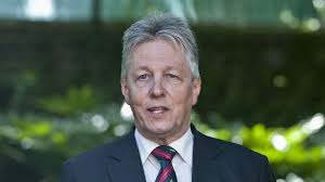 Hyde Park bomb ruling: NI first minister threatens to quit