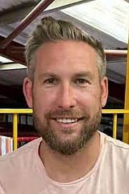 Furious builder fears he will never see £273k owed to him by celebrity  'jean queen' fashion designer after she failed to pay for restoration of  Grade II-listed mansion