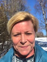 Siv jensen er en norsk politiker som var leder av fremskrittspartiet fra 2006 til 2021. Siv Jensen Siv Jensen Added A New Photo