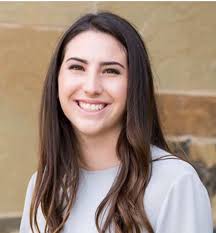 Baylee is a junior from Newport Beach, CA majoring in Biology and Political  Science. This will be her fourth year