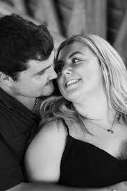 SPECIAL OFFER! Get 2 hours with unlimited digital copies of photos JUST  £125 for 2 hours Full evening/day hire available! Props included Mileage  may apply Prints option available too... Set up may