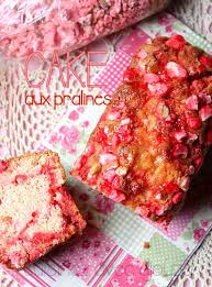 Cake A La Praline Rose De Lyon Facile Recette Praline Rose Praline Mini Gateau