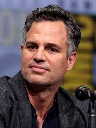 Марк а́лан ру́ффало — американский актёр, продюсер и активист. Mark Ruffalo Wikipedia