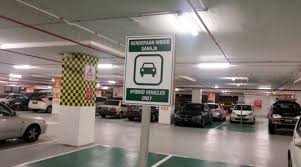 The parking rate for the covered parking facility at klia2 is rm4 per hour for the first three hours, and up to a maximum daily rate of rm46. Using Klia2 Airlines Train Services Parking And Facilities Wanderwisdom