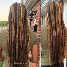 Multicolor Black And Blonde Knotless Braids Amoni On Instagram Small Knotless Box Braids 11hrs 4 1 2pcks 33 27 30 613 B Box Braids Lemonade Braids Hairstyles Short Box Braids Hairstyles