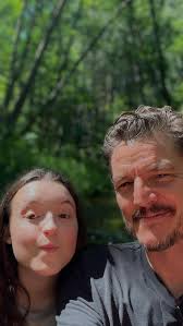 Pedro Pascal & Bella Ramsey's friendship is everything to me 😭 who's your  #Pedro