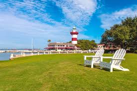 Whether its swimming with dolphins or learning about hilton head's aquatic ecosystems, come discover epic fun for travelers of all ages. 10 Things To Do In Hilton Head Island What Is Hilton Head Island Most Famous For Go Guides