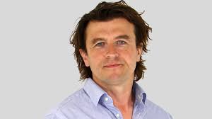 Henshaw has eye for main chance