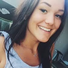 Nelly Hallin (@nellyhallin)