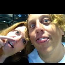 Robbie Farmer🤘🏼 (@robbiefarmer)