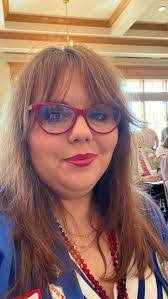 Barbra Johnston's Instagram, Twitter & Facebook